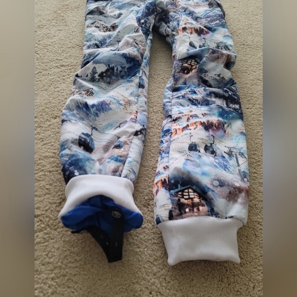 NWT Beautiful Winter Snowsuit - Picture 8 of 15